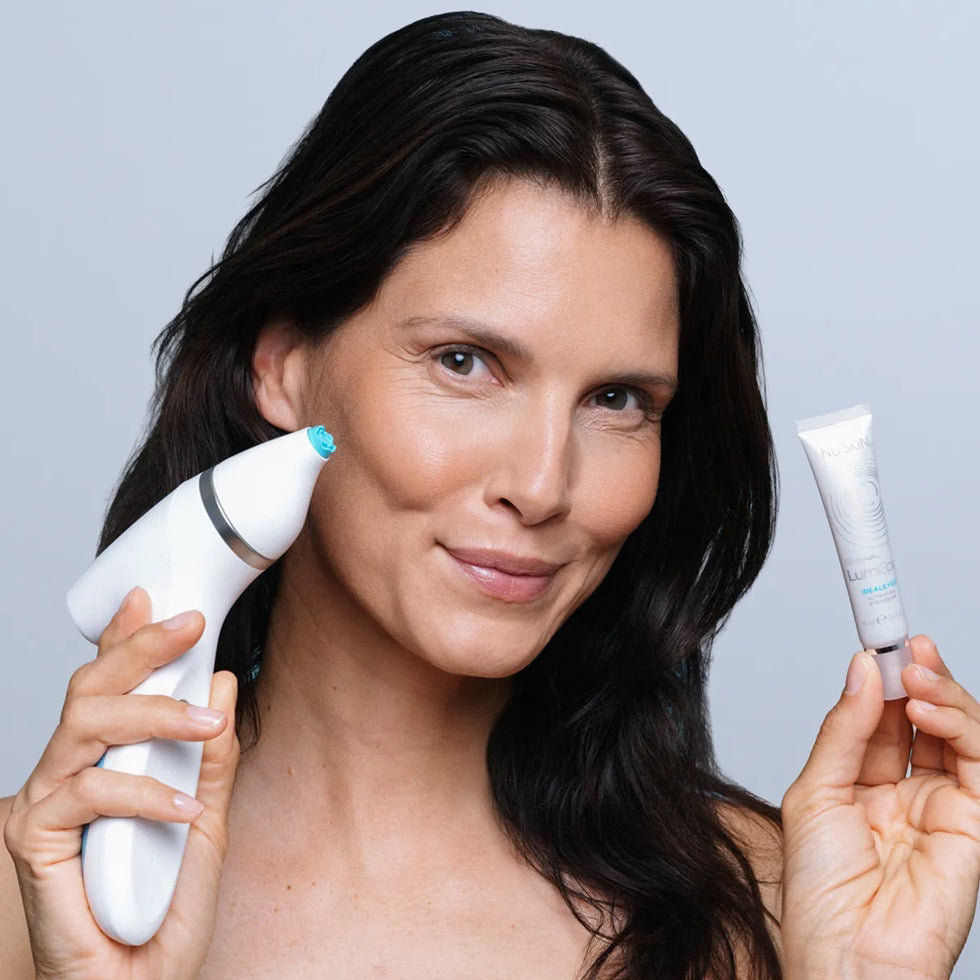 مجموعة ageLOC LumiSpa iO لتنظيف البشرة